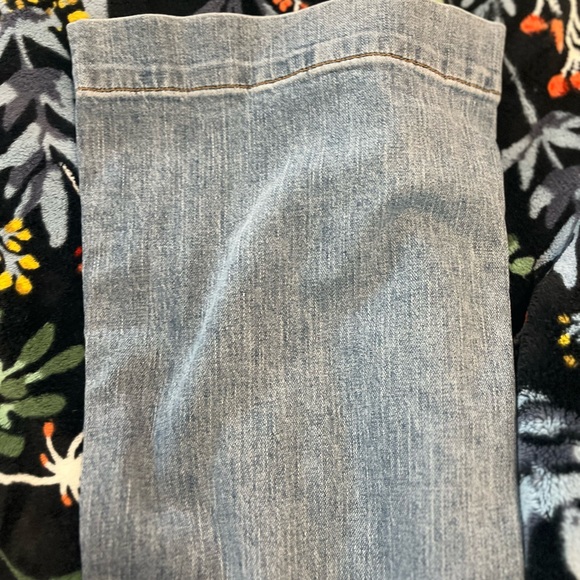 Pilcro High Rise Trouser Bootcut . - Picture 9 of 11